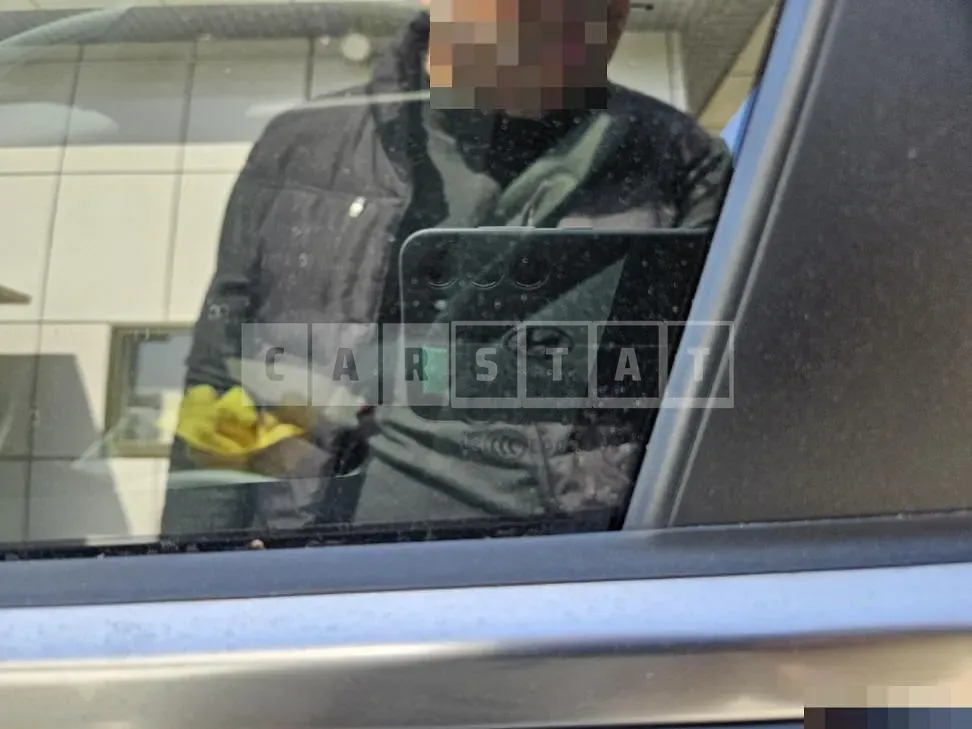 Photo 2 of 8: 2023 Hyundai Kona Hybrid, VIN KMHHC811GPU000732 — Korean insurance auction