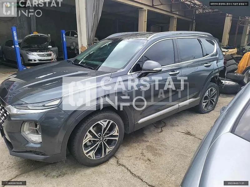 Photo 2 of 11: 2018 Hyundai Santa Fe, VIN KMHS381BBKU051506 — Korean insurance auction