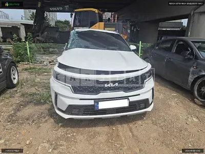 Photo 1 of 27: 2023 Kia Sorento, VIN KNARF81FGPA239427 — Korean insurance auction