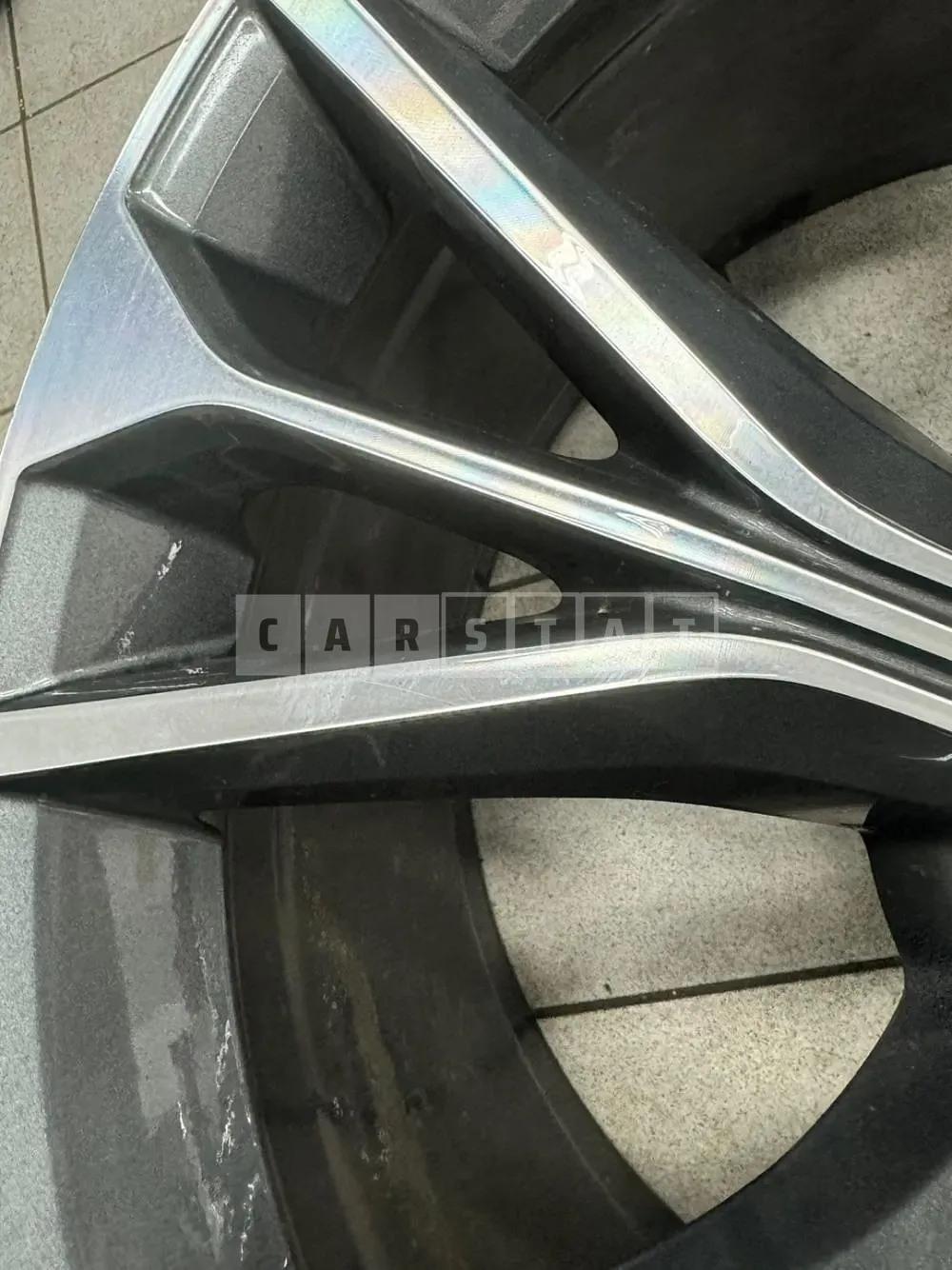 Photo 2 of 9: 2022 Audi Auto Parts /Q8 55 TFSI quattro Wheel, Headlamp, VIN WAUZZZF13ND028132 — Korean insurance auction