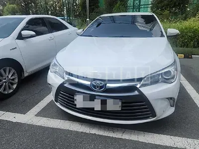 Photo 1 of 8: 2017 Toyota Camry Hybrid LE — Korean insurance auction