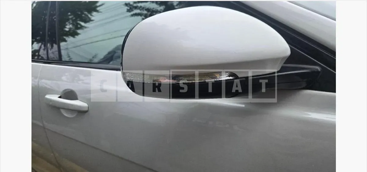 Photo 2 of 7: 2019 Jaguar XE 20d — Korean insurance auction