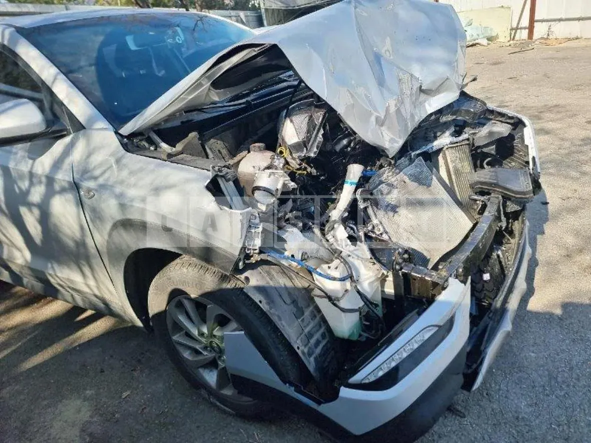 Photo 2 of 10: 2017 Hyundai Tucson (Tucson), VIN KMHJ2815GJU570971 — Korean insurance auction