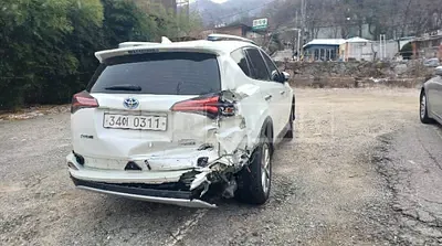 Photo 1 of 29: 2016 Toyota RAV4 Hybrid, VIN JTMDJREV0GD041268 — Korean insurance auction