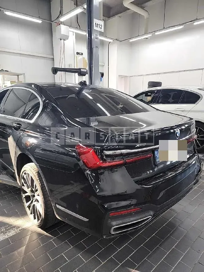 Photo 2 of 45: 2021 BMW 740Li xDrive, VIN WBA7T4102MCH34056 — Korean insurance auction