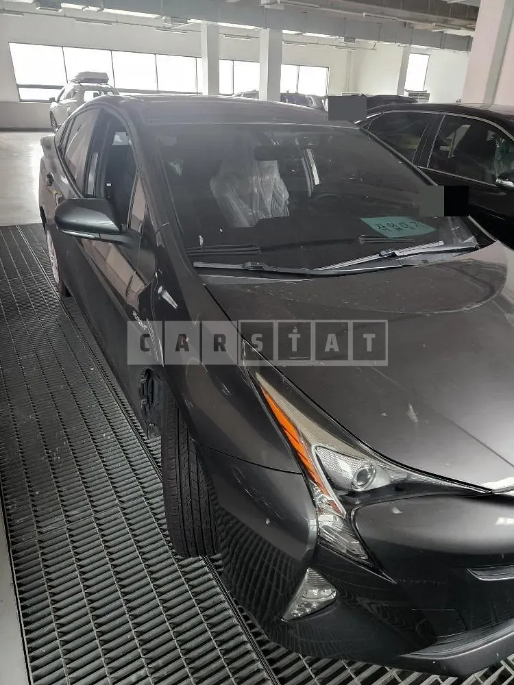 Photo 2 of 5: 2017 Toyota Prius, VIN JTDKBRFU1H3573212 — Korean insurance auction