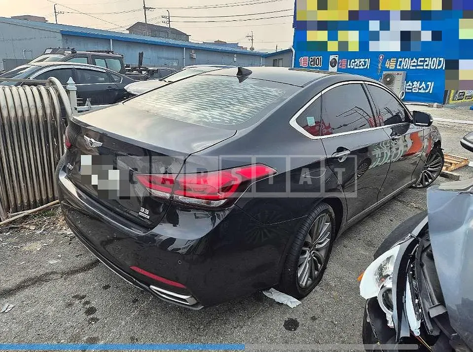 Photo 2 of 41: 2017 Genesis G80 — Korean insurance auction