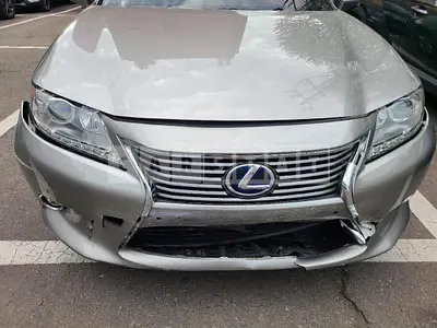 Photo 1 of 37: 2015 Lexus ES300h, VIN JTHBW1GG0F2097714 — Korean insurance auction