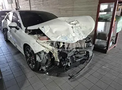 Photo 1 of 17: 2022 Kia K5 — Korean insurance auction