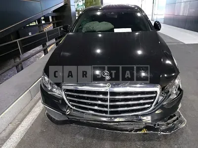 Photo 1 of 24: 2019 Mercedes-Benz E220d 4Matic, VIN WDDZF0FBXKA652772 — Korean insurance auction