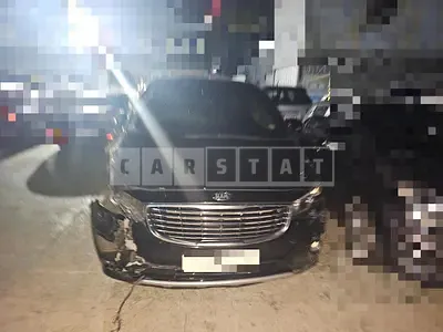Photo 1 of 16: 2017 Kia Carnivals — Korean insurance auction