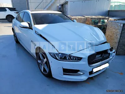 Photo 1 of 20: 2019 Jaguar XE 20d, VIN SAJAB4BN0KCP50354 — Korean insurance auction