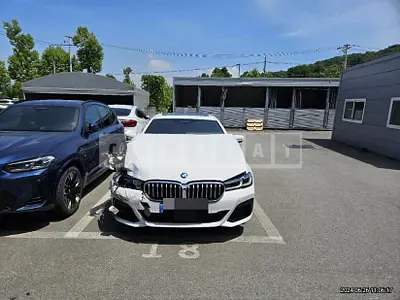Photo 1 of 20: 2022 BMW 530i — Korean insurance auction