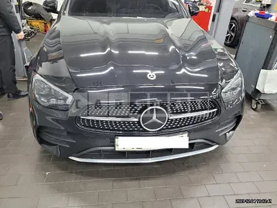 Photo 1 of 30: 2022 Mercedes-Benz E350 4Matic, VIN W1KZF8GB8NB053980 — Korean insurance auction