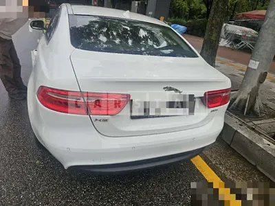 Photo 1 of 5: 2016 Jaguar XE 2.0T — Korean insurance auction