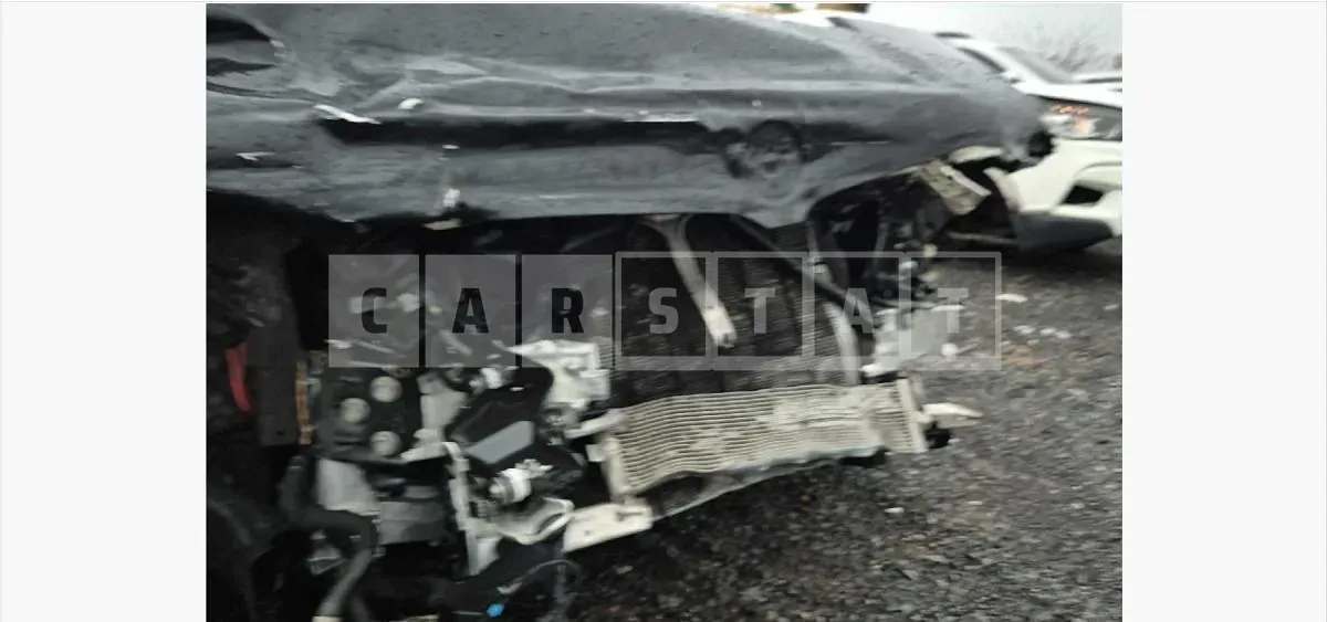 Photo 2 of 35: 2020 BMW 740i — Korean insurance auction
