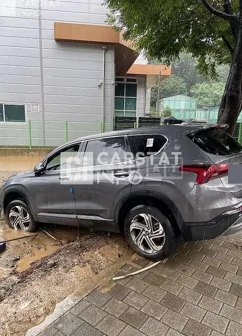 Photo 2 of 8: 2020 Hyundai Calm Santa Fe 2.2 — Korean insurance auction