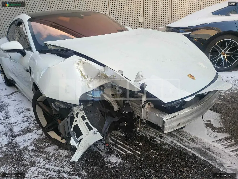 Photo 2 of 23: 2021 Porsche Taycan Turbo, VIN WP0AC2Y17MSA63680 — Korean insurance auction