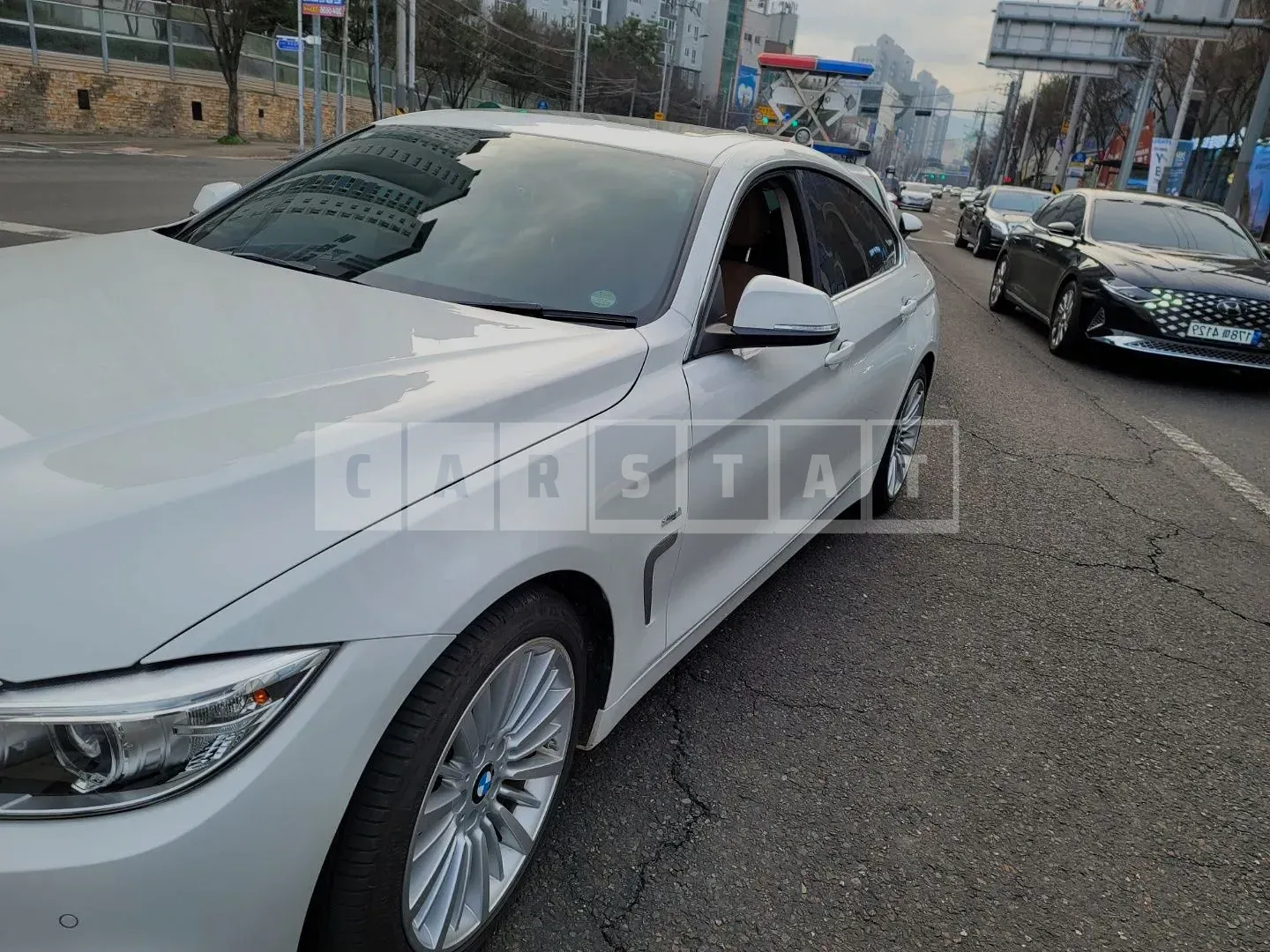 Photo 2 of 4: 2016 BMW 420i GranCoupe, VIN WBA4A1100GG324728 — Korean insurance auction