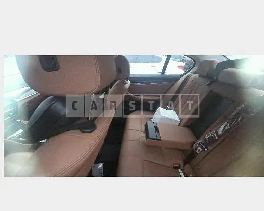 Photo 2 of 17: 2019 BMW 520i Luxury — Korean insurance auction