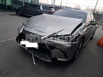Photo 1 of 13: 2019 Lexus ES300h — Korean insurance auction