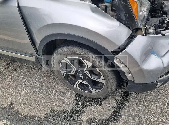 Photo 2 of 17: 2017 Honda CR-V 4WD — Korean insurance auction