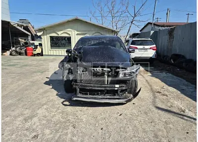Photo 1 of 28: 2020 Kia Carnival — Korean insurance auction