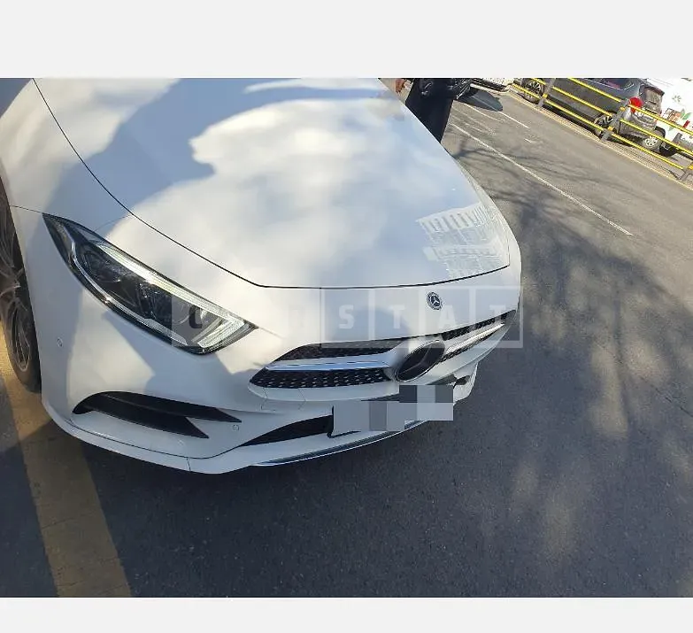 Photo 2 of 9: 2018 Mercedes-Benz CLS400 d 4Matic — Korean insurance auction