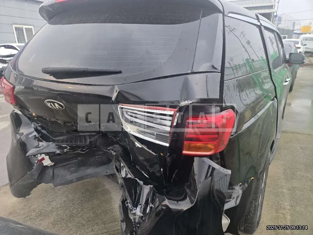 Photo 2 of 8: 2018 Kia Carnivals — Korean insurance auction