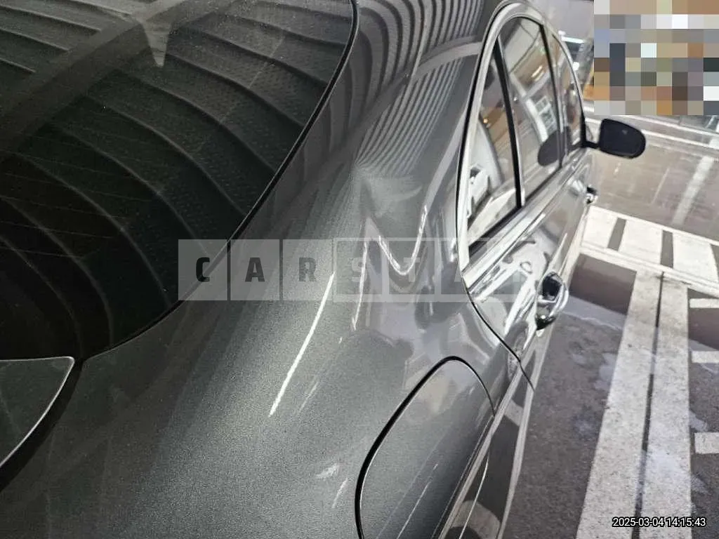 Photo 2 of 11: 2021 Mercedes-Benz E350 4Matic — Korean insurance auction
