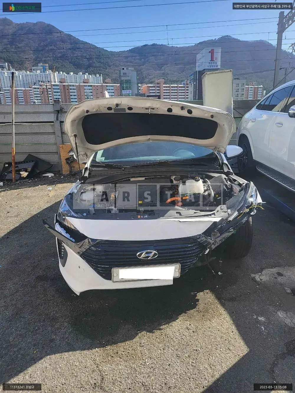 Photo 2 of 12: 2017 Hyundai IONIQ (Hybrid), VIN KMHC851CGHU037061 — Korean insurance auction