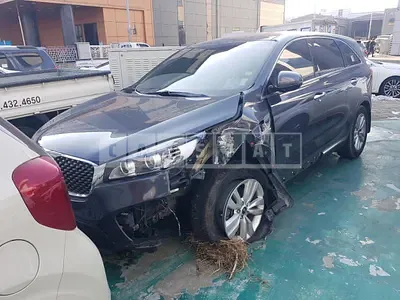 Photo 1 of 23: 2016 Kia Sorento, VIN KNAPG81ABGA241015 — Korean insurance auction