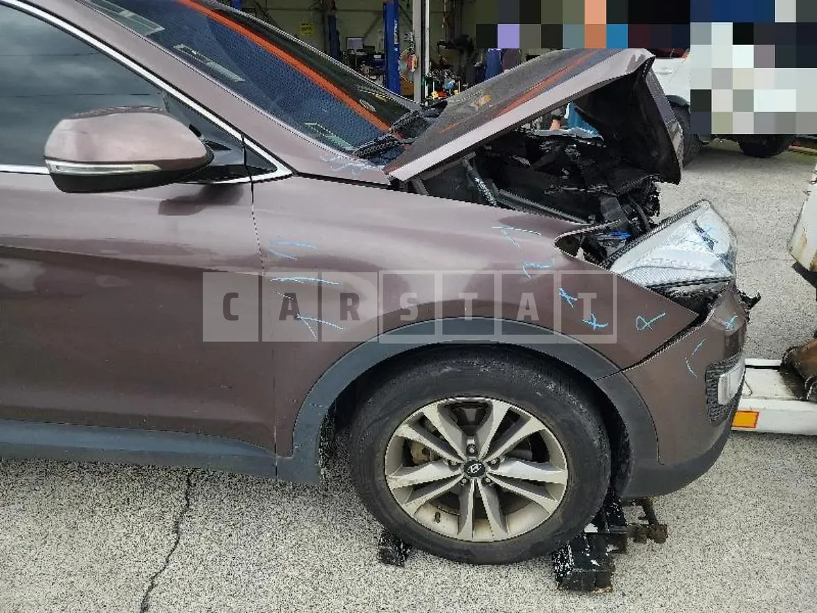 Photo 2 of 16: 2014 Hyundai Santa Fe DM — Korean insurance auction