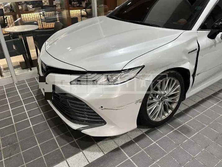 Photo 2 of 12: 2018 Toyota Camry Hybrid — Korean insurance auction