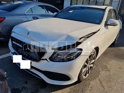 Photo 1 of 11: 2019 Mercedes-Benz E 300 4Matic — Korean insurance auction