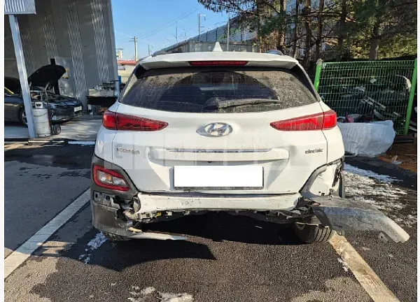 Photo 2 of 11: 2019 Hyundai Kona Electric — Korean insurance auction