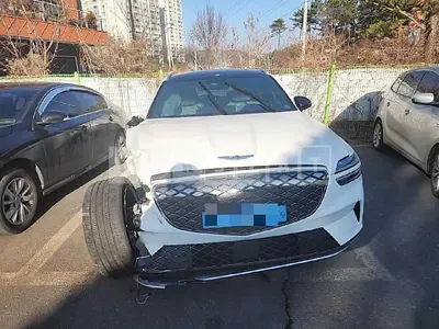 Photo 1 of 50: 2022 Genesis GV70 — Korean insurance auction