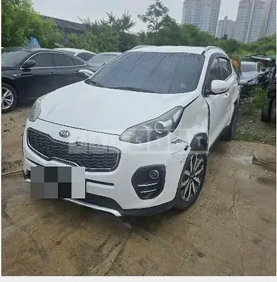 Photo 1 of 9: 2015 Kia Sportage 4WD — Korean insurance auction