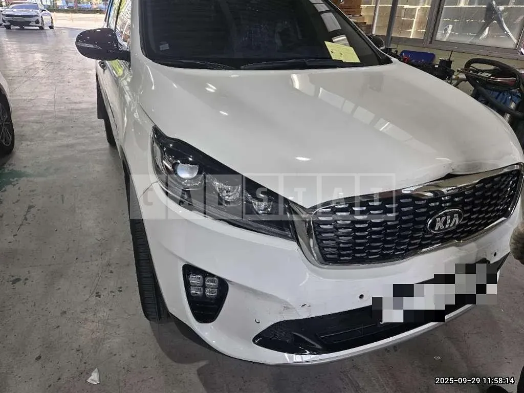 Photo 2 of 2: 2018 Kia (parts) Sorento Headlamp — Korean insurance auction