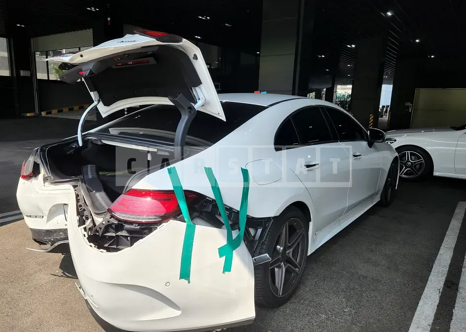 Photo 2 of 5: 2020 Mercedes-Benz CLS300d, VIN WDD2J1JBXLA053692 — Korean insurance auction