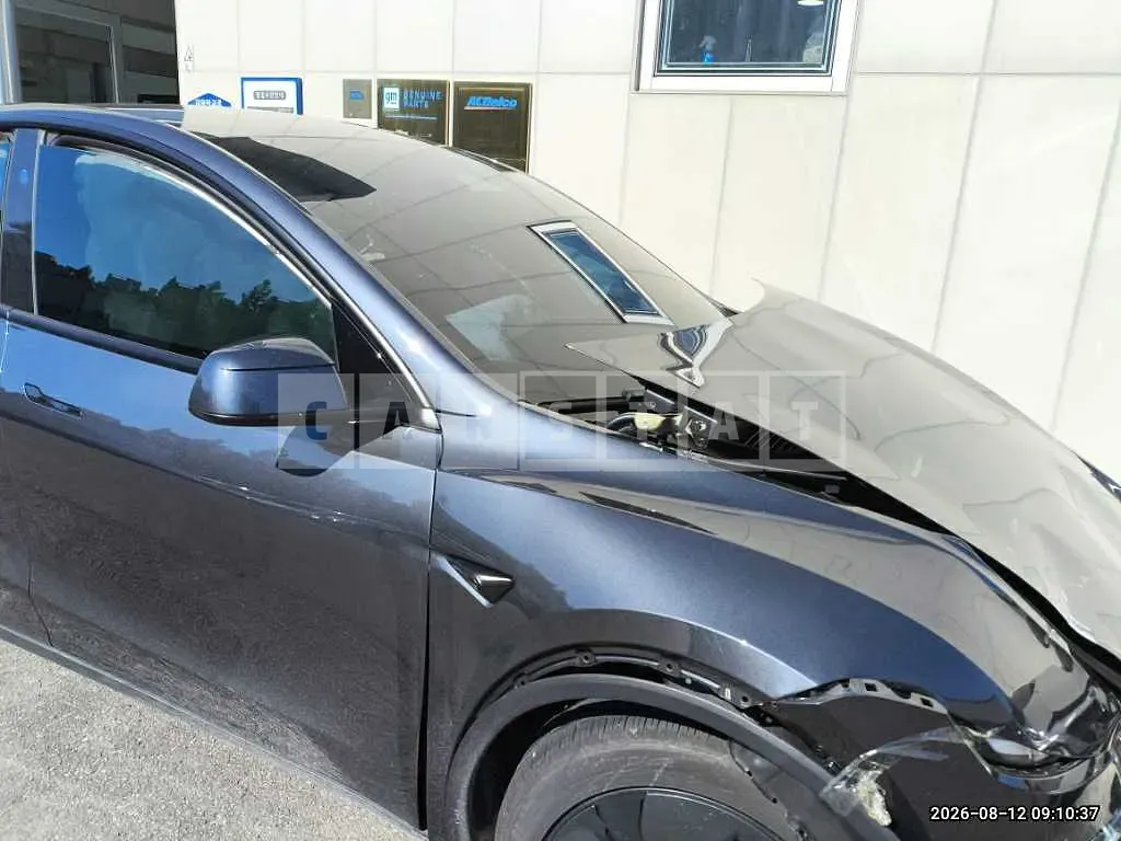 Photo 2 of 15: 2026 Tesla Model Y Premium RWD — Korean insurance auction
