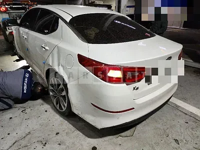 Photo 1 of 19: 2014 Kia K5 2.0 — Korean insurance auction