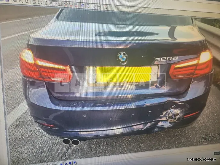 Photo 2 of 11: 2017 BMW 320d, VIN WBABC5106HA067629 — Korean insurance auction