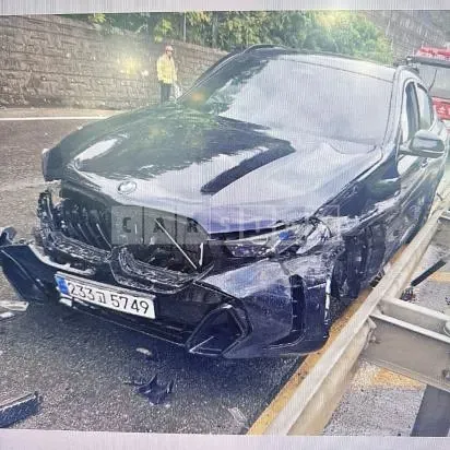 Photo 2 of 29: 2025 BMW X6 xDrive40i M Sport — Korean insurance auction