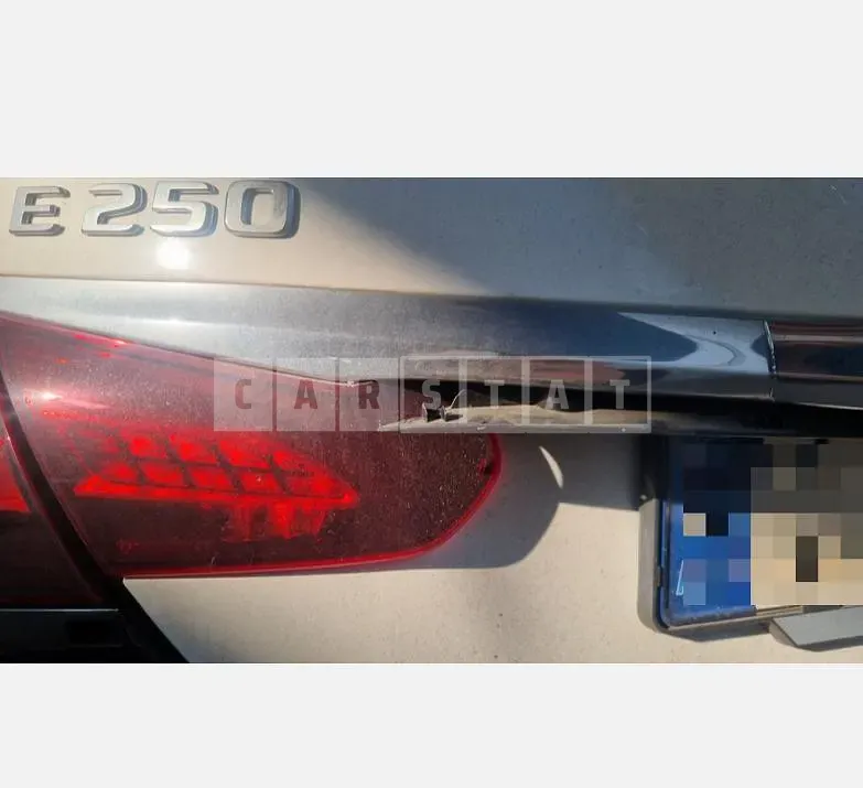 Photo 2 of 13: 2023 Mercedes-Benz E250 — Korean insurance auction