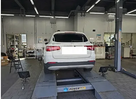 Photo 2 of 16: 2019 Mercedes-Benz GLC350 e 4Matic — Korean insurance auction
