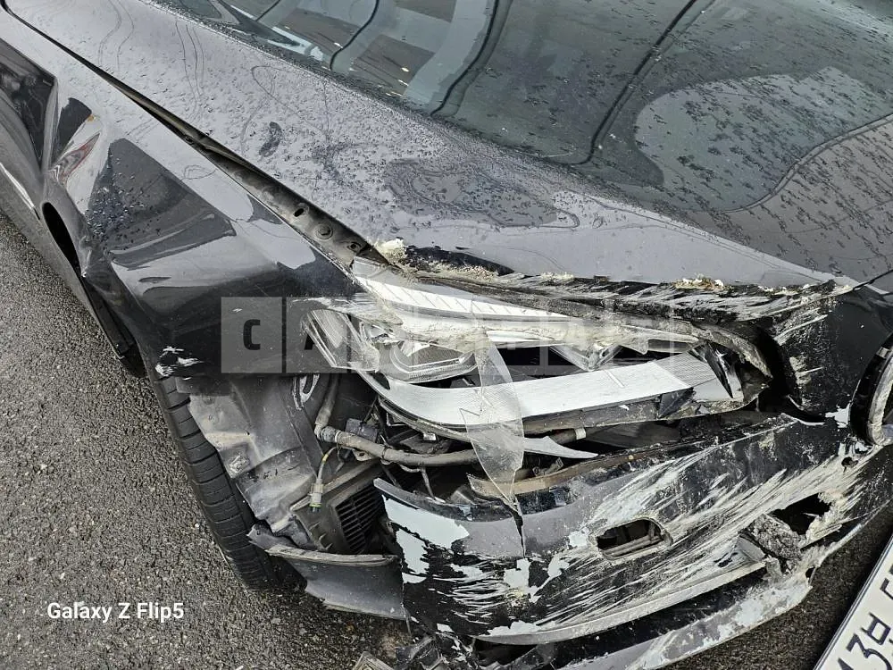 Photo 2 of 13: 2015 BMW 740d, VIN WBAYB0100FD599167 — Korean insurance auction
