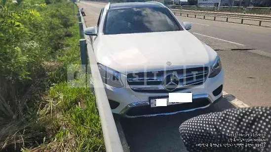 Photo 2 of 14: 2017 Mercedes-Benz GLC220d 4Matic — Korean insurance auction