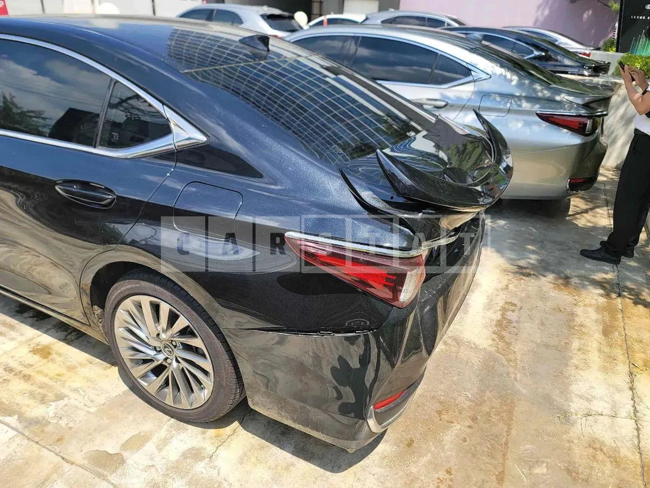 Photo 2 of 12: 2024 Lexus ES300h, VIN JTHBA1C13R2021814 — Korean insurance auction