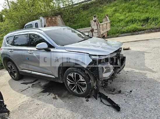 Photo 2 of 17: 2020 Hyundai Santa Fe — Korean insurance auction